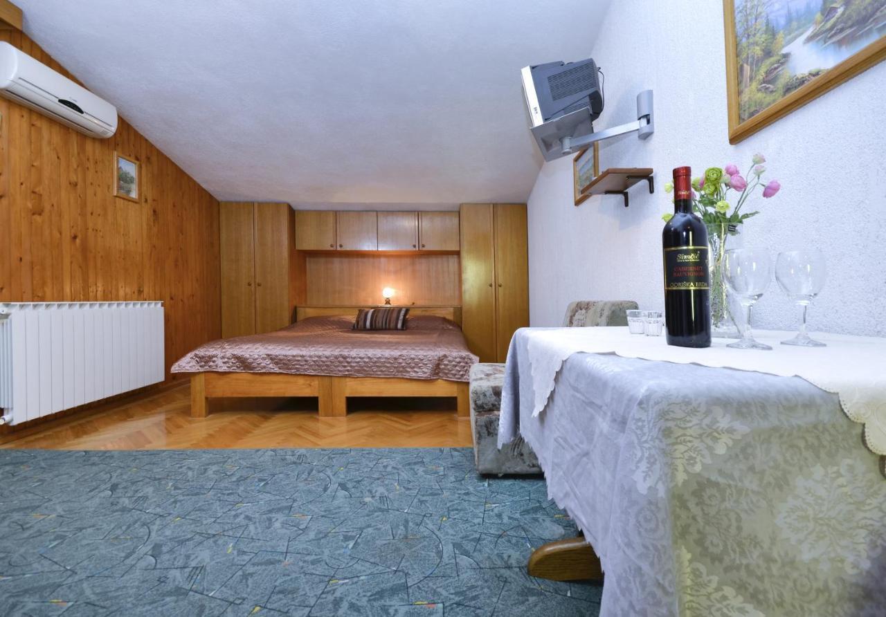 Family Friendly Apartments With A Swimming Pool Baska Voda, Makarska - 12442 Εξωτερικό φωτογραφία