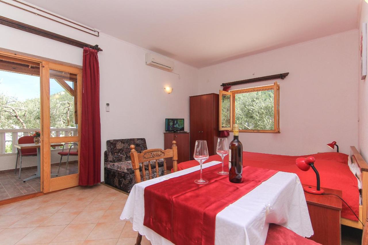Family Friendly Apartments With A Swimming Pool Baska Voda, Makarska - 12442 Εξωτερικό φωτογραφία