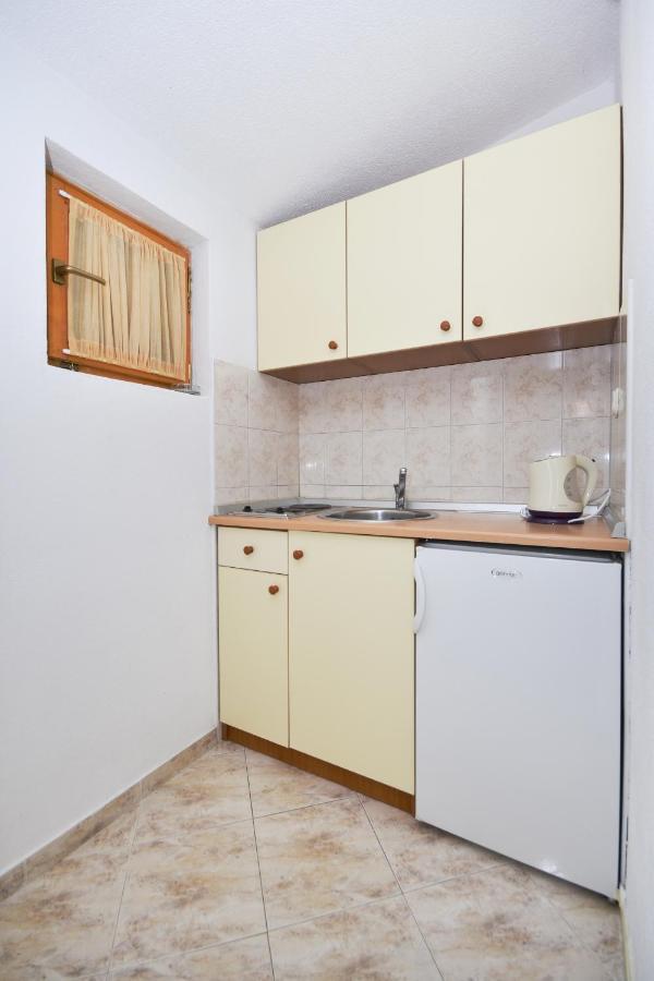 Family Friendly Apartments With A Swimming Pool Baska Voda, Makarska - 12442 Εξωτερικό φωτογραφία