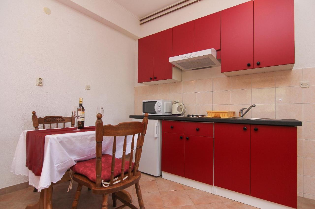 Family Friendly Apartments With A Swimming Pool Baska Voda, Makarska - 12442 Εξωτερικό φωτογραφία